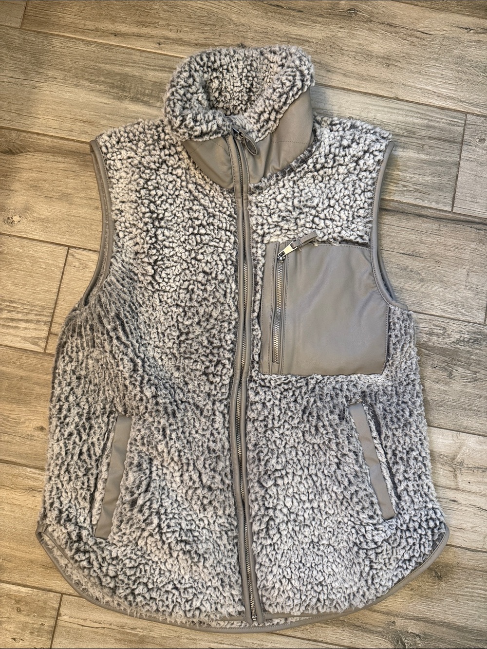 Abercrombie & Fitch Soft A & F Collection Vest